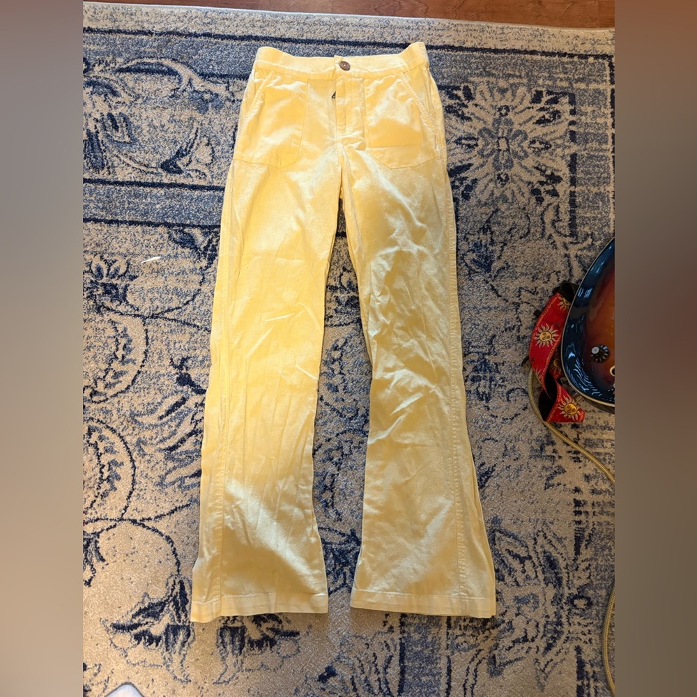 Roxy Lightweight yellow pants
